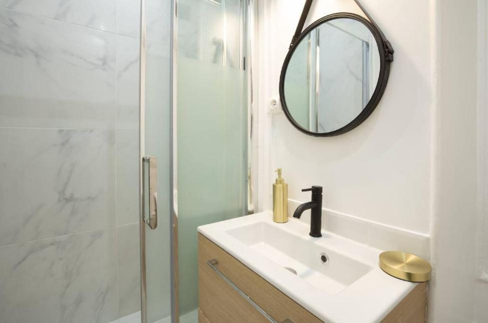 DEMAISTRE Refurbished apartment close to Sacré Coeur 4P Paris Extérieur photo